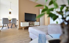 Apartman Lola