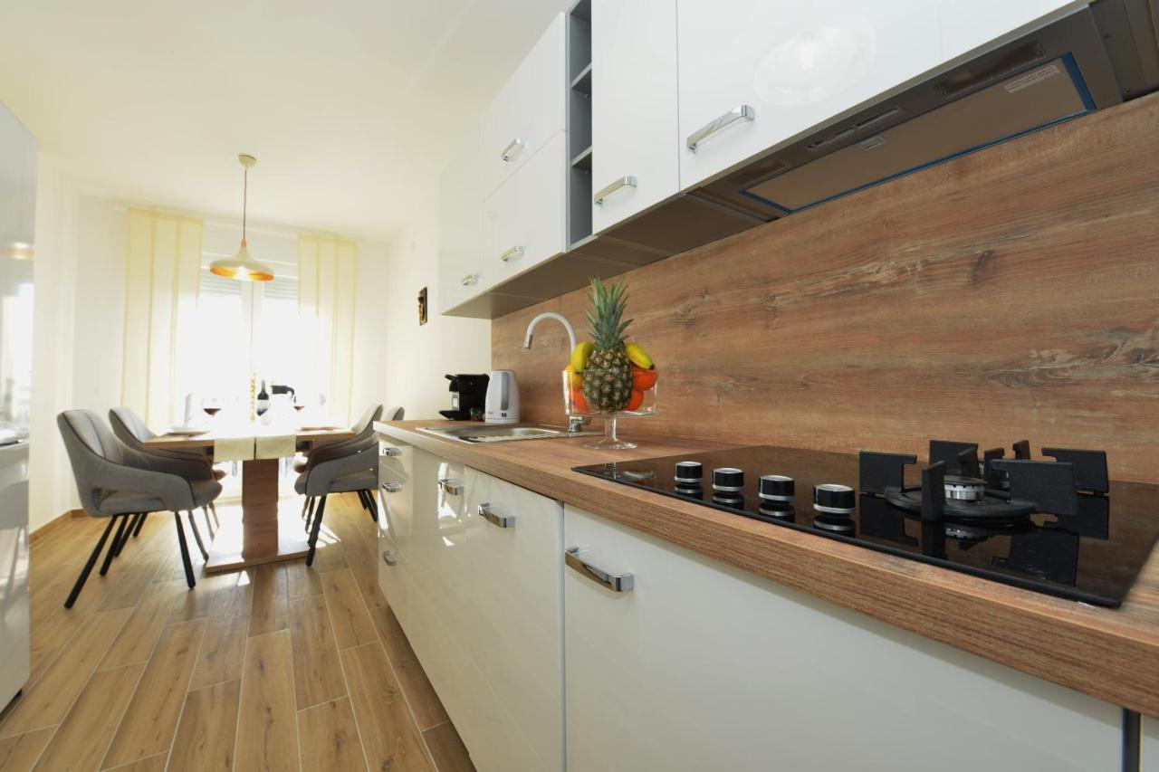 Apartman Lola Zadar Exterior foto
