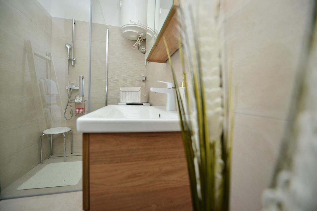 Apartman Lola Zadar Exterior foto